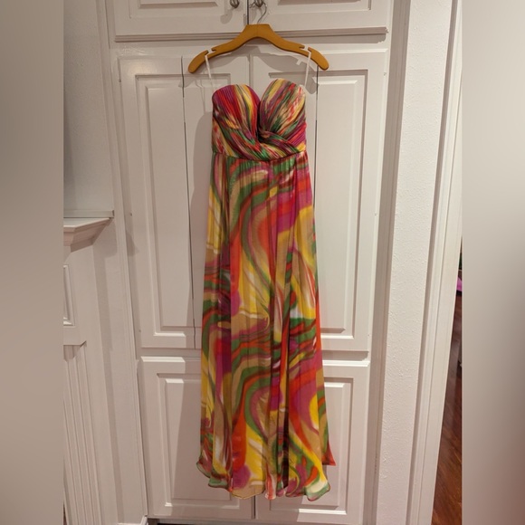 Strapless, multicolored gown - Picture 1 of 6